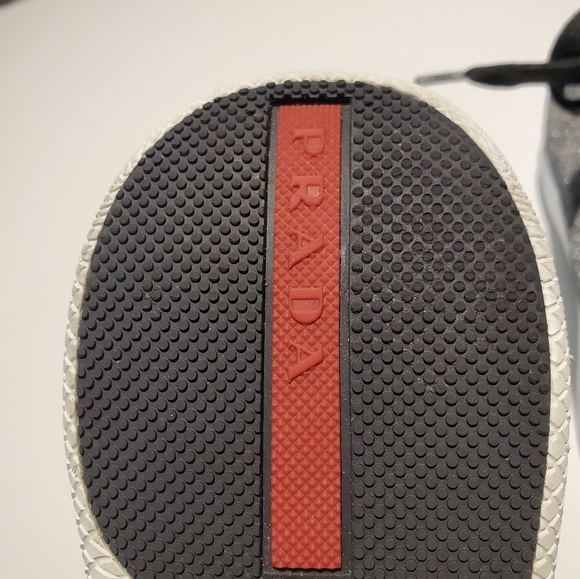 Prada Argento Lurex Metallic Quilted Platform Sneakers Size 40.5 EUC - Picture 16 of 17